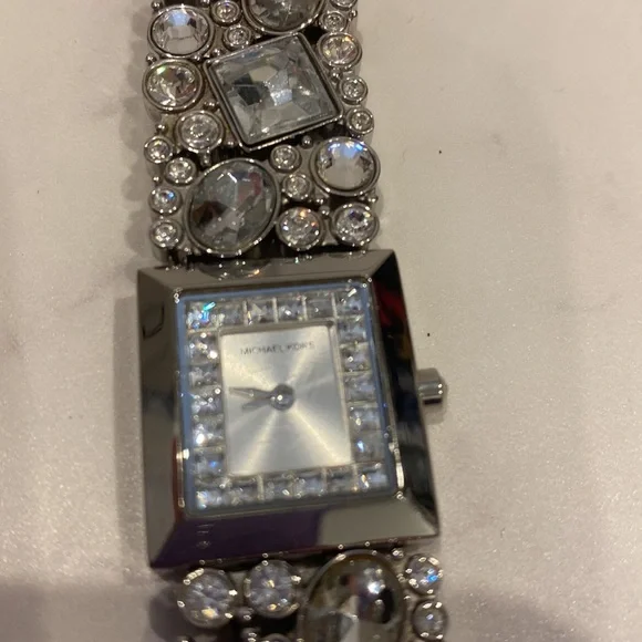 Gorgeous Michael Kors watch - Picture 4 of 7